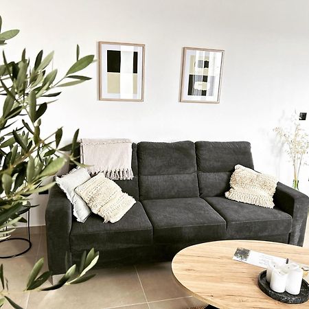 V Residence Apartments Рабац Екстериор снимка