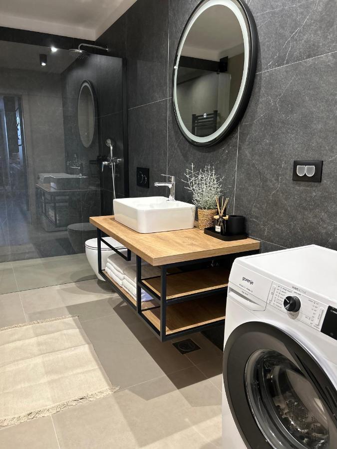 V Residence Apartments Рабац Екстериор снимка