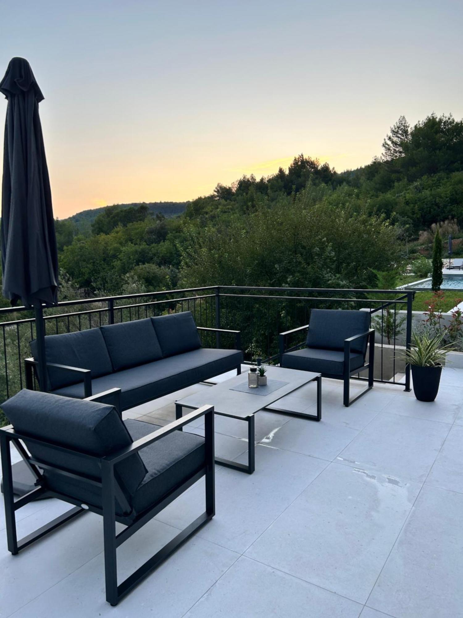 V Residence Apartments Рабац Екстериор снимка